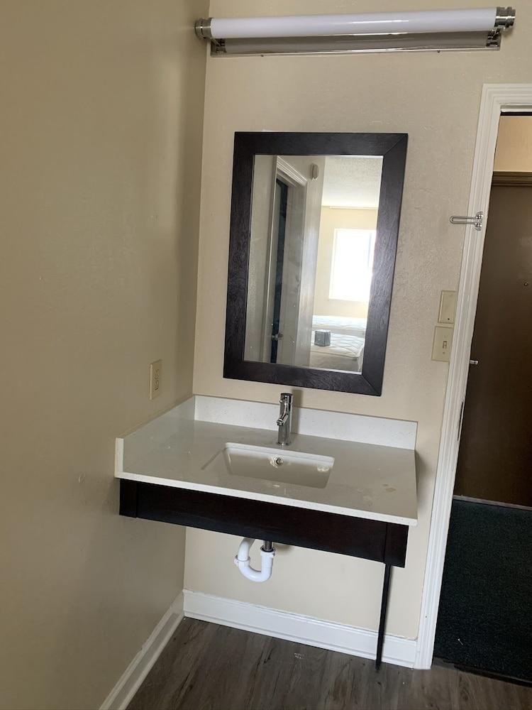 Econo Lodge Cherry Point Havelock Ngoại thất bức ảnh