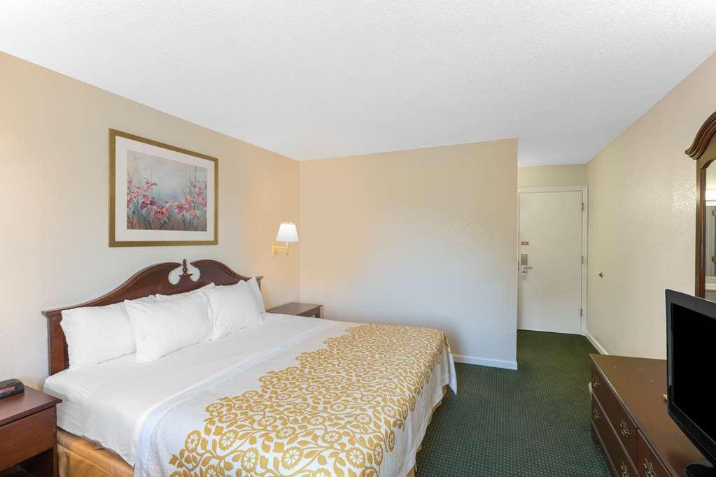 Econo Lodge Cherry Point Havelock Phòng bức ảnh