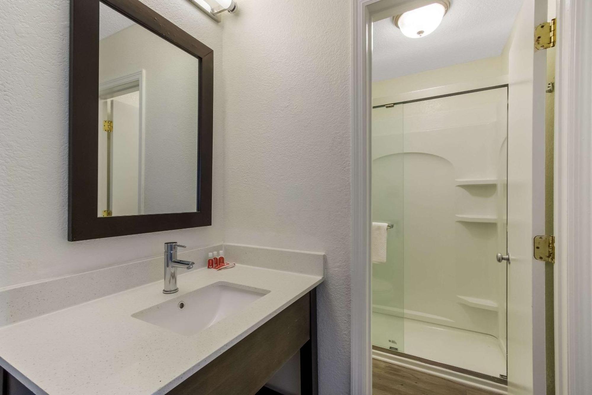 Econo Lodge Cherry Point Havelock Ngoại thất bức ảnh