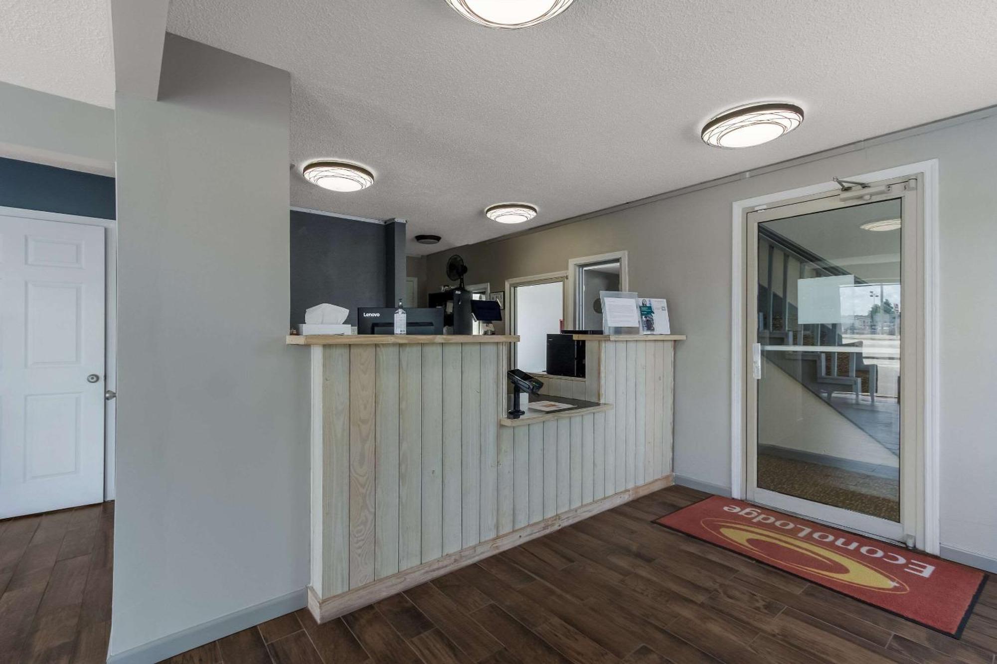 Econo Lodge Cherry Point Havelock Ngoại thất bức ảnh