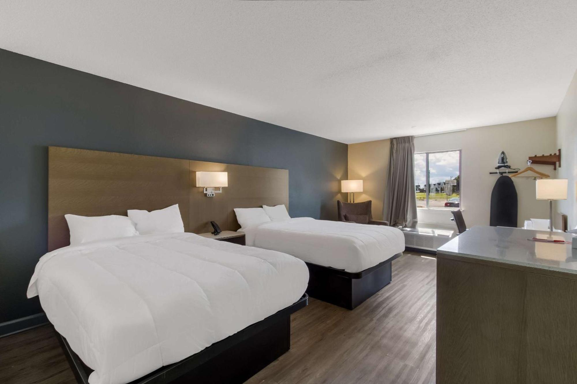 Econo Lodge Cherry Point Havelock Ngoại thất bức ảnh